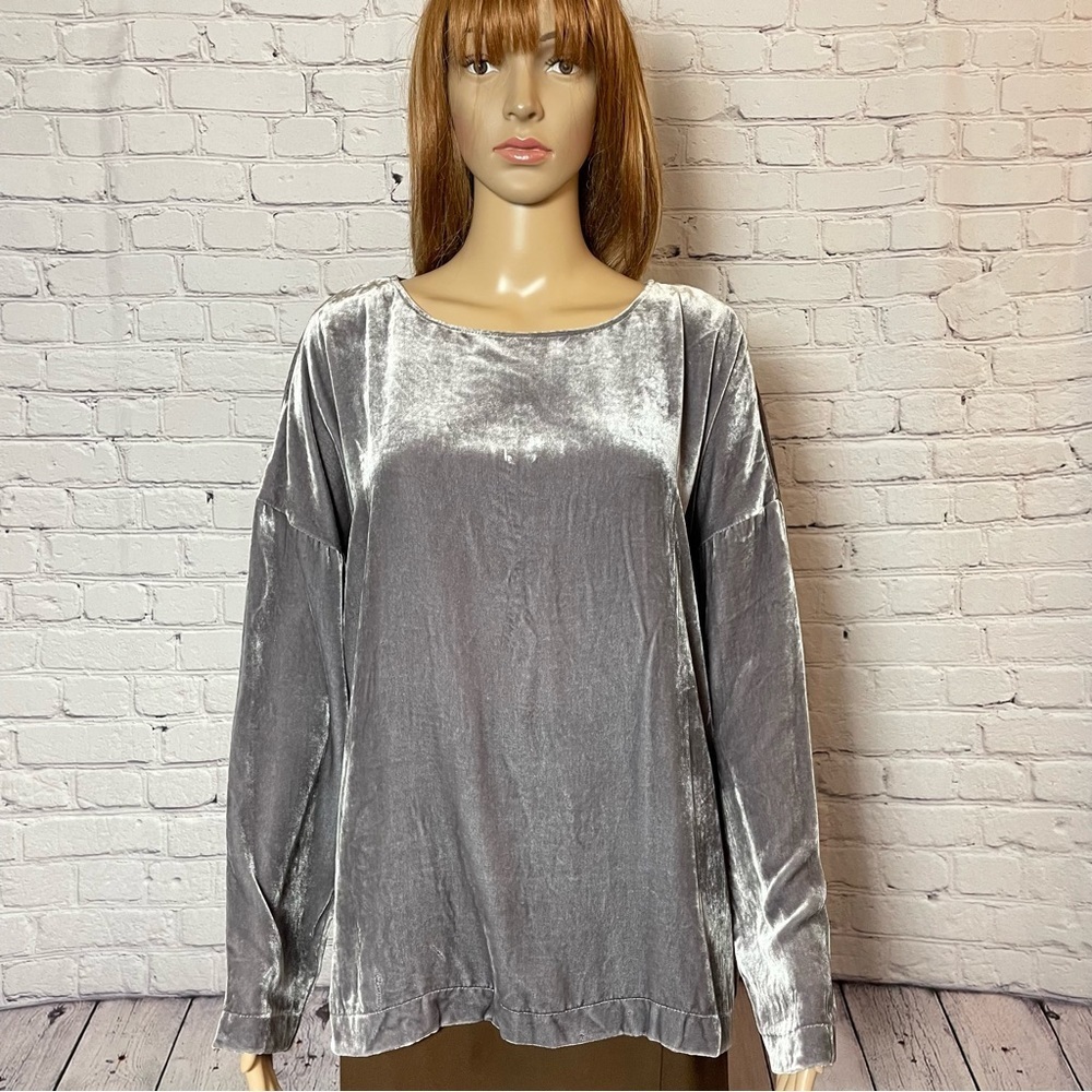 NWT New $199 J. Jill Rayon Silk Velvet Long Sleeve Pewter Grey Top Size M